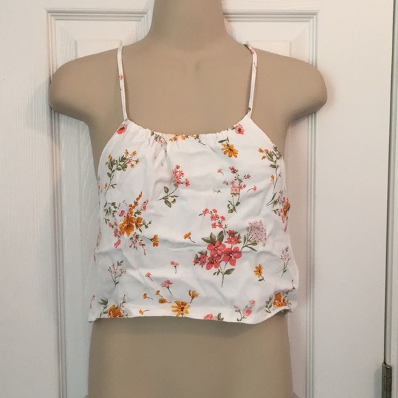 NWT Forever 21 white floral top- large - Picture 1 of 4